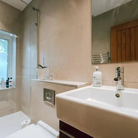The Sandy Studio Flat In Petersham Strawberry Hill Exterior photo