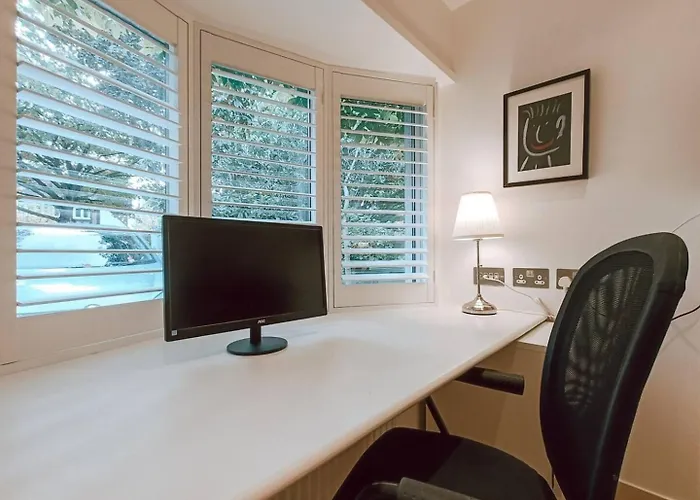 The Sandy Studio Flat In Petersham