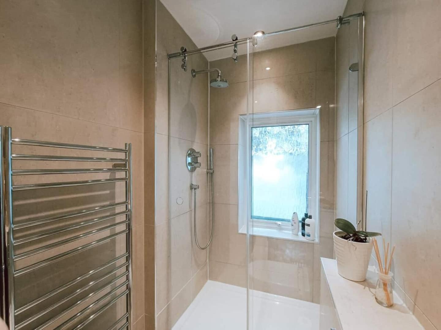 The Sandy Flat In Petersham *