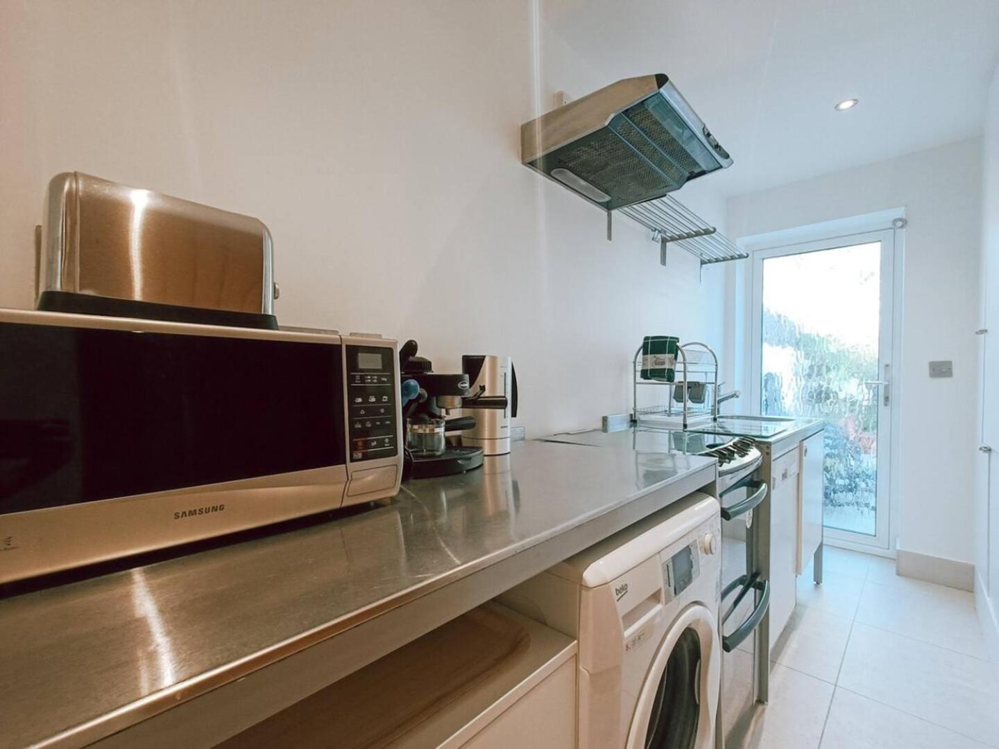 The Sandy Flat In Petersham Strawberry Hill